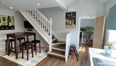 Moseley Village Apartments - Foto 2