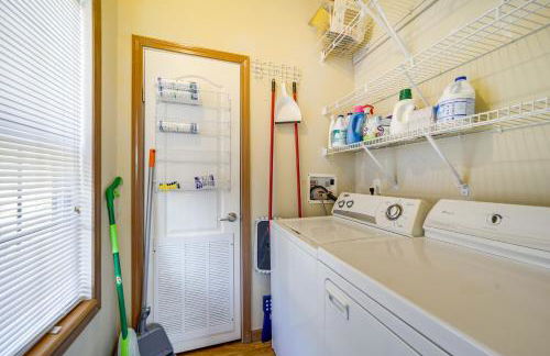 Boat Dock and Fire Pit! Woodsy Lake Glenville Cabin - Foto 24