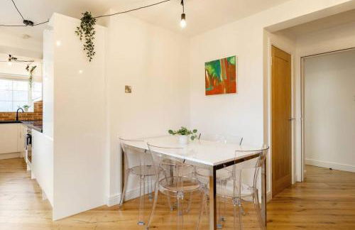 Central, Bright 2 Bed Flat - Pool & Sauna - Foto 8