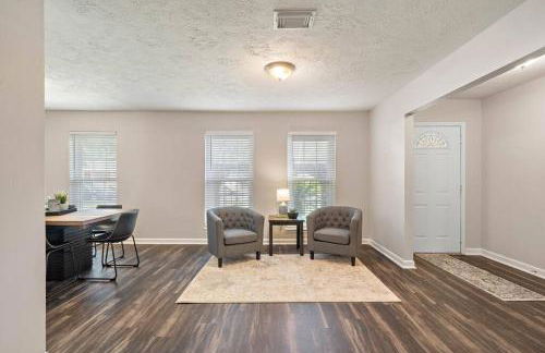 Large South Houston gem with covered patio seating - Foto 12