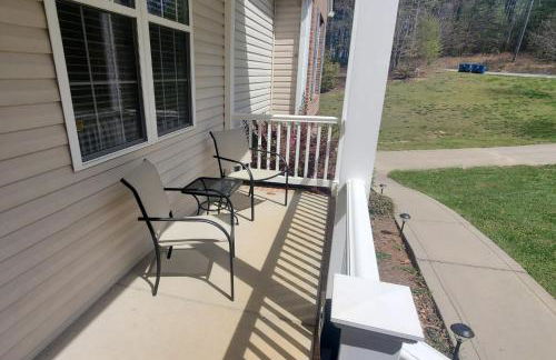 Castaway Cove -Lake Norman Waterfront Home with Private Dock - Foto 6