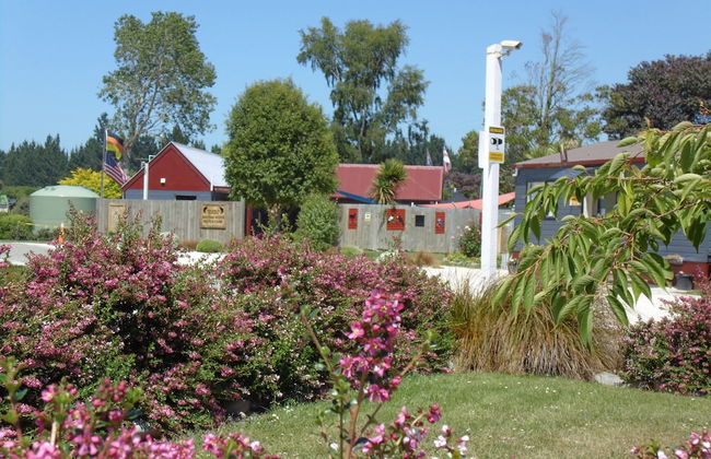 Glenavys Waitaki River Motor Camp - Caravan Park - Foto 37