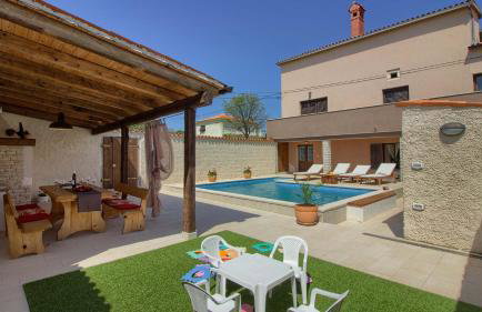 Charming villa Eleonora with pool near Pula - Foto 3