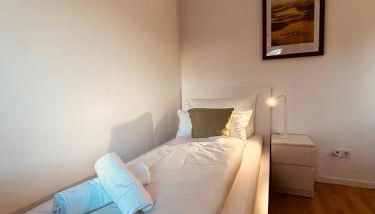 B2 XL Top I 130m2 I 10 Einzelbetten I voll ausgestattet I Balkon I Wasch I XXL P - Foto 5