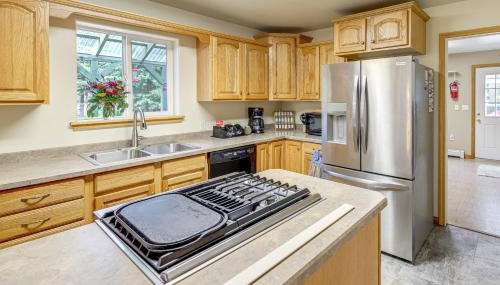 Private Hot Tub Enchanted Hideaway in Lincoln! - Foto 5