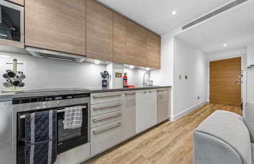 Modern London Stay with Luxe Comfort - Foto 10