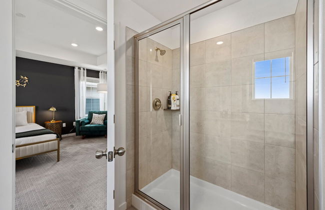 New Build W/ Great Backyard & Lake Access! - Foto 21