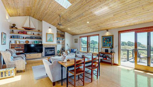 Coastal Haven-Panoramic Ocean View Hot Tub Grill - Foto 4