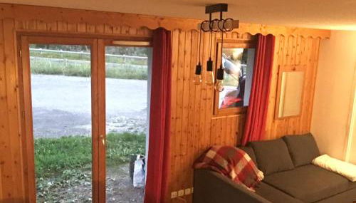 Pied des pistes à Molines en Queyras - Foto 3