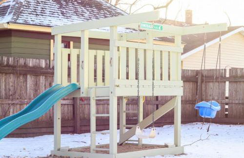 CRAFTSMAN UPSTAIRS with impressive attic! - Foto 48