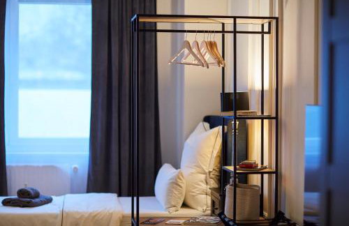 R B Apartment Hamburg Business am Flughafen für 1-5 Personen - ideal für Geschäftsreisende und Familien - Küche - Waschtrockner - Smart TV - kostenloser Parkplatz - Foto 31