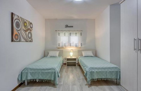 3 Bedroom Nice Apartment In Kanfanar - Photo 46