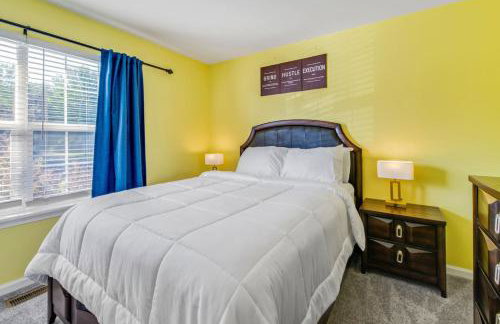 Modern Comfort Loves Park - Stylish 3BR Getaway - Foto 64