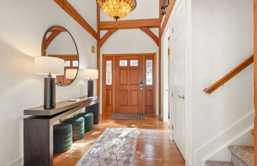 Mountain Retreat Sleeps 10 with Pool Table and Arcade - Foto 13