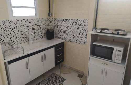 Pousada - Flat - Kitnet - Mobiliada, Confortável e Perto de Tudo - Foto 11