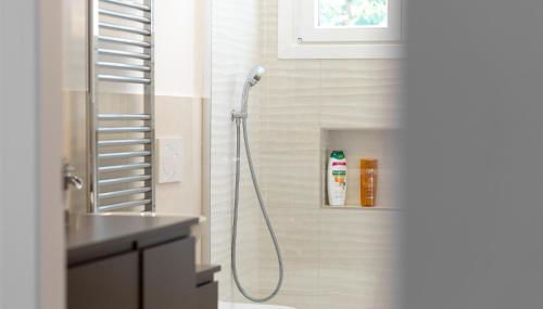 Family Home - Green & Quiet Area - Foto 3, Shower