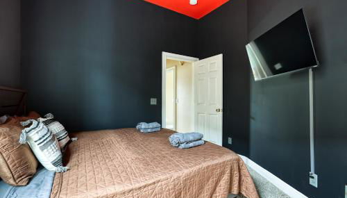 5 mins to DT & Forsyth - Balcony - Parking - Mini Gym - Photo 4