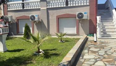 Nadya Holiday Home - Photo 1
