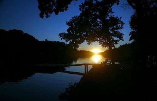 #05 - Lakefront Two Bedroom Cottage- Pet Friendly - Foto 24