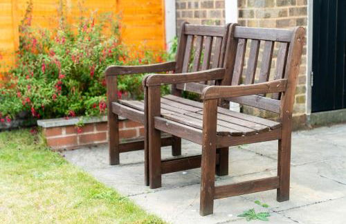 Modern 4 bedroom home ideal for Contractors, Groups and families ,FREE parking for multiple vehicle's - Foto 30