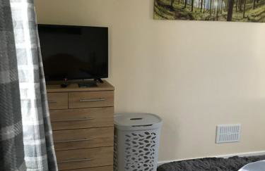 No 5 Newly refurbished 4 bedroom house - Foto 26