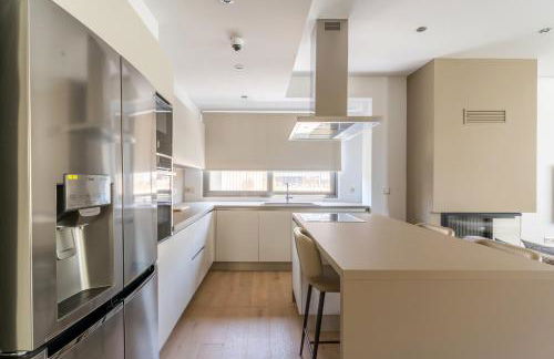 Glyfada Gem - 3BD apartment - Foto 6