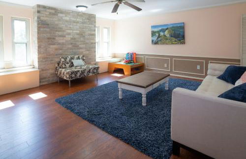 Spacious and quiet 4 bed 3 and a half bath home away from home in Katy Texas - Foto 28