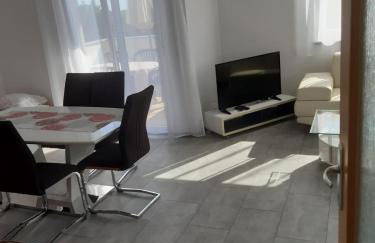 Apartments Ivana with the pool - Photo 38