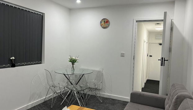 Luton Centrally Located Apartment v Close London Luton Airport - Photo 5