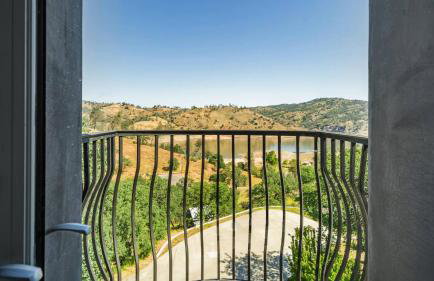 Serene Millerton Lake Villa w/ Panoramic Lake View - Foto 59