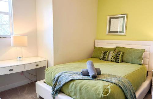 Stylish 3-BR with Private Pool & Conservation View - Foto 24