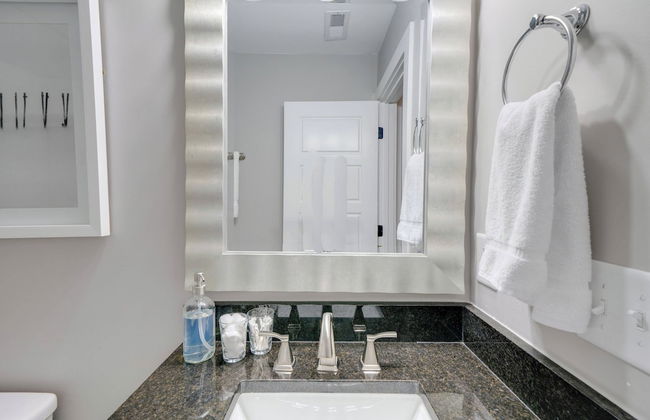 East Farmhouse - Photo 33