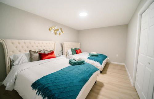 Spacious 5BR 3BA Free Parking Minutes to DC with Pool - Foto 32