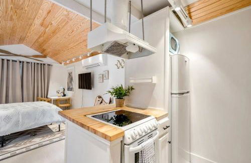 Historic Heights Rustic Urban Tiny Cabin - Foto 17