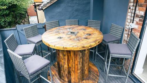 4 bedroom - Sleep 9 home in Cheadle Staffordshire - Alton towers Polar Express Dimmingsdale Peak District Trentham Gardens Water World - Foto 4