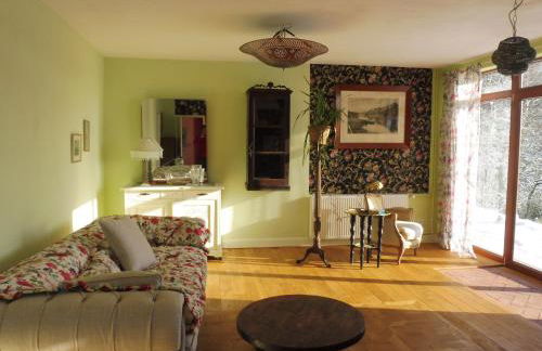 Kleine Villa im wilden Garten - Foto 2