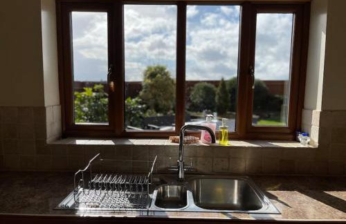 Spacious Home, 6 large bedrooms, full sky package, sleeps 14 - Foto 27