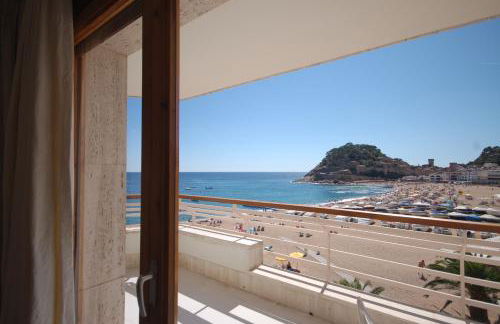 Lets Holidays Tossa de Mar Beach Apartment - Foto 28