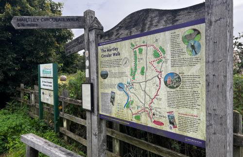 Cosy bungalow with views, walks, garden & parking. - Foto 5