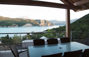Vue imprenable sur Lac de Serre-Ponçon à Chorges : appt prestige 8 pers - Photo 1