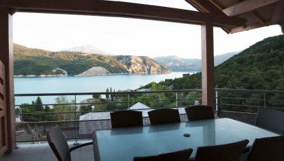 Vue imprenable sur Lac de Serre-Ponçon à Chorges : appt prestige 8 pers - Foto 1
