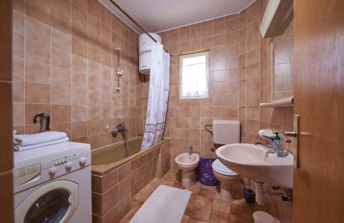 Apartments Lara - Photo 32