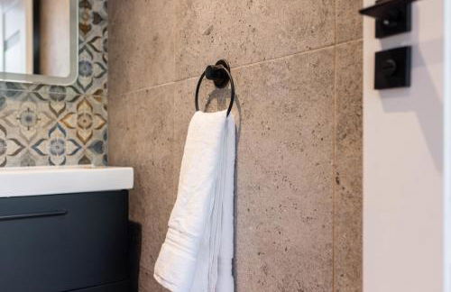 Flatzy - 16 Guests 4 En-suite Central Apartment B - Foto 18