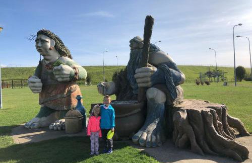 Dom Wakacyjny Złoto Północy na wyłączność, parking, plac zabaw, tarasy - Foto 40