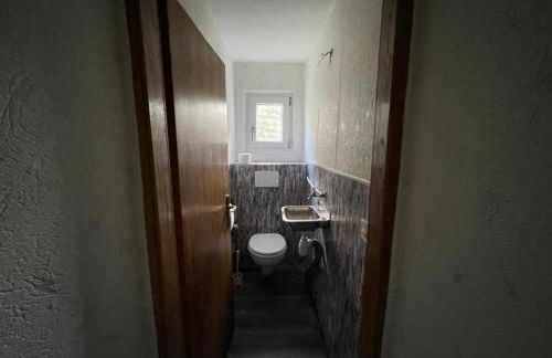 Monteurwohnung in Hohenstadt A8, ULM, GUENSTIG, WIFI, SMART TV - Foto 12