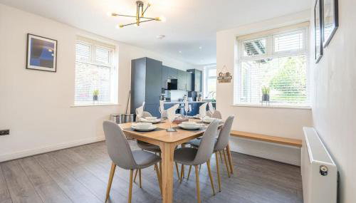 High Peak 5-Star Haven Gardens, Parking & WiFi - Foto 5