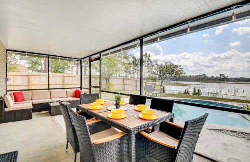 Screened Porch Waterfront Home in Deltona! - Foto 20