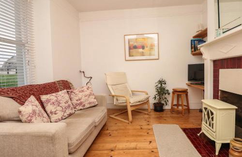 Shipwrights Cottage - Photo 3