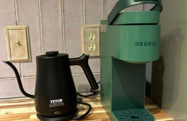 Historic & Spacious 3 Bedroom Family Gem on Peaceful Street - Foto 41