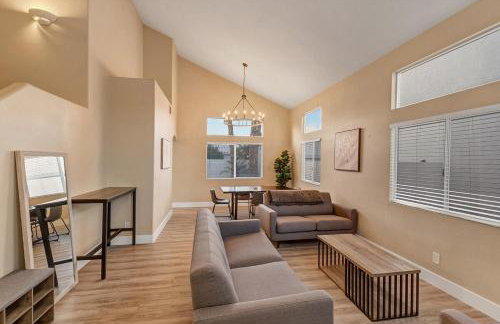 24hr Host - New Renovated 4 bedroom home U026 - Photo 20